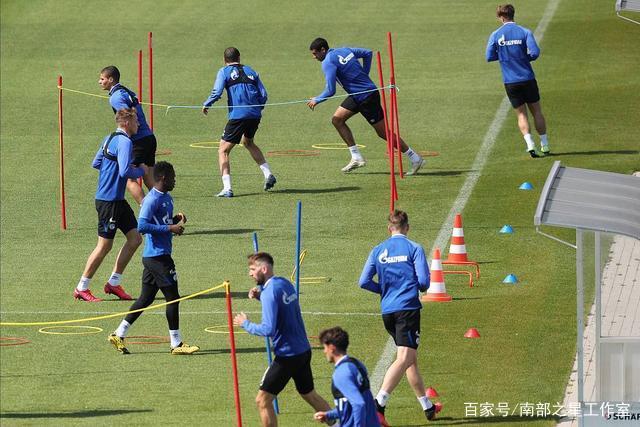 皇马锁定哈兰德为转会目标，曼城的困境引发关注